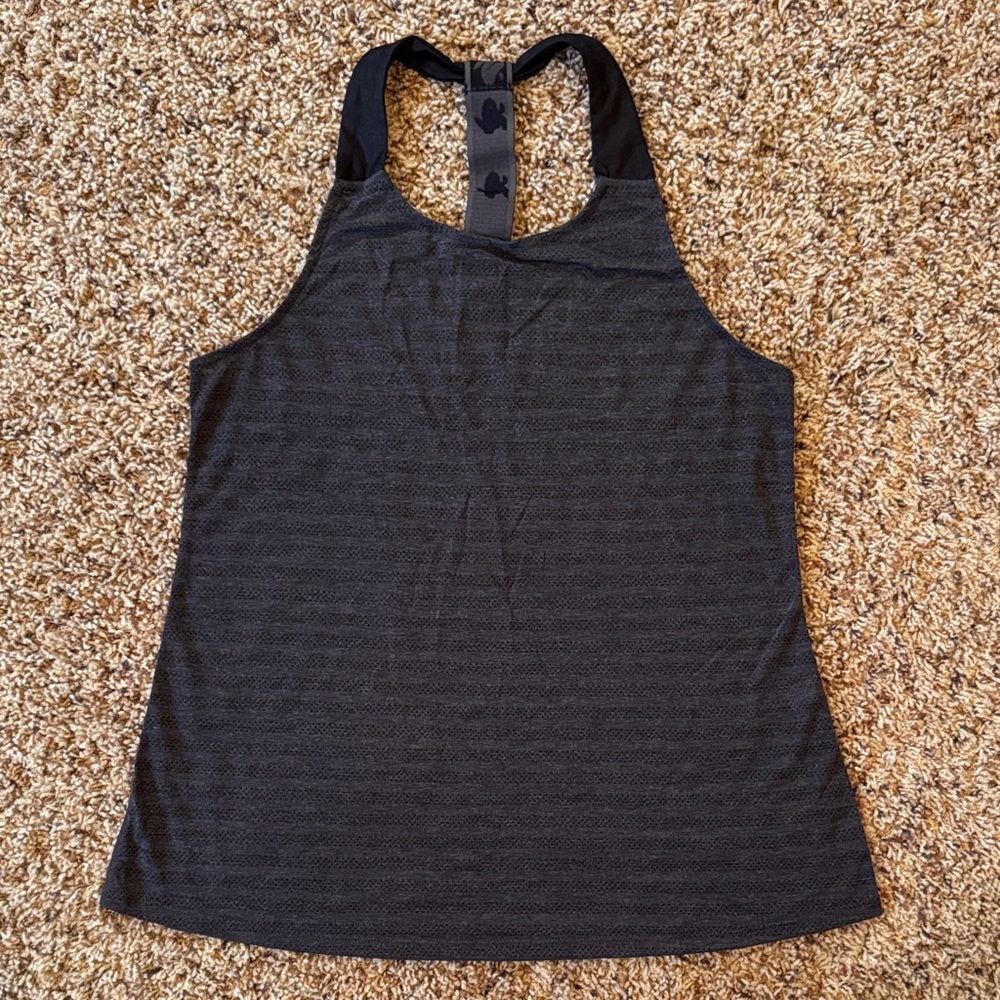 NWOT Rabbit Tank, Medium